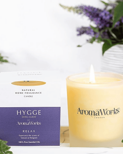 AromaWorks HYGGE RELAX - Vetivert & Petitgrain Candle with  Essential Oil