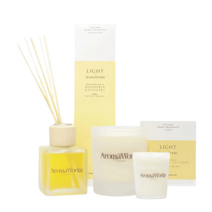 AromaWorks Light Range -Mandarin & Vetivert Bundle with Free Candle