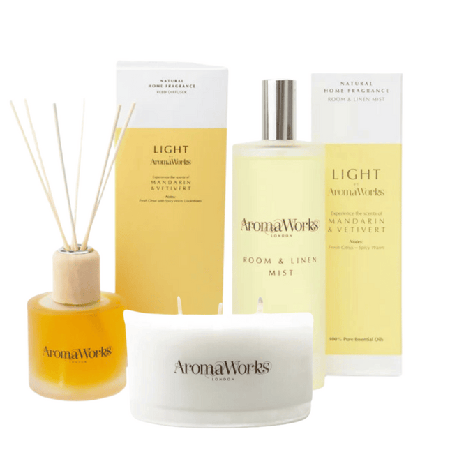 AromaWorks Light Range -Mandarin & Vetivert Bundle with Free Room Mist