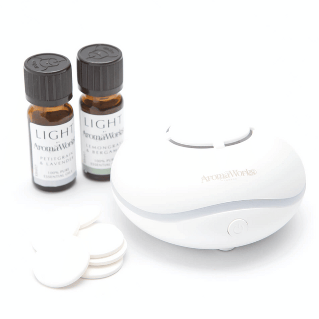 AromaWorks USB Aroma Diffuser with 2 x 10mls Essential Oils ( Worth €36)